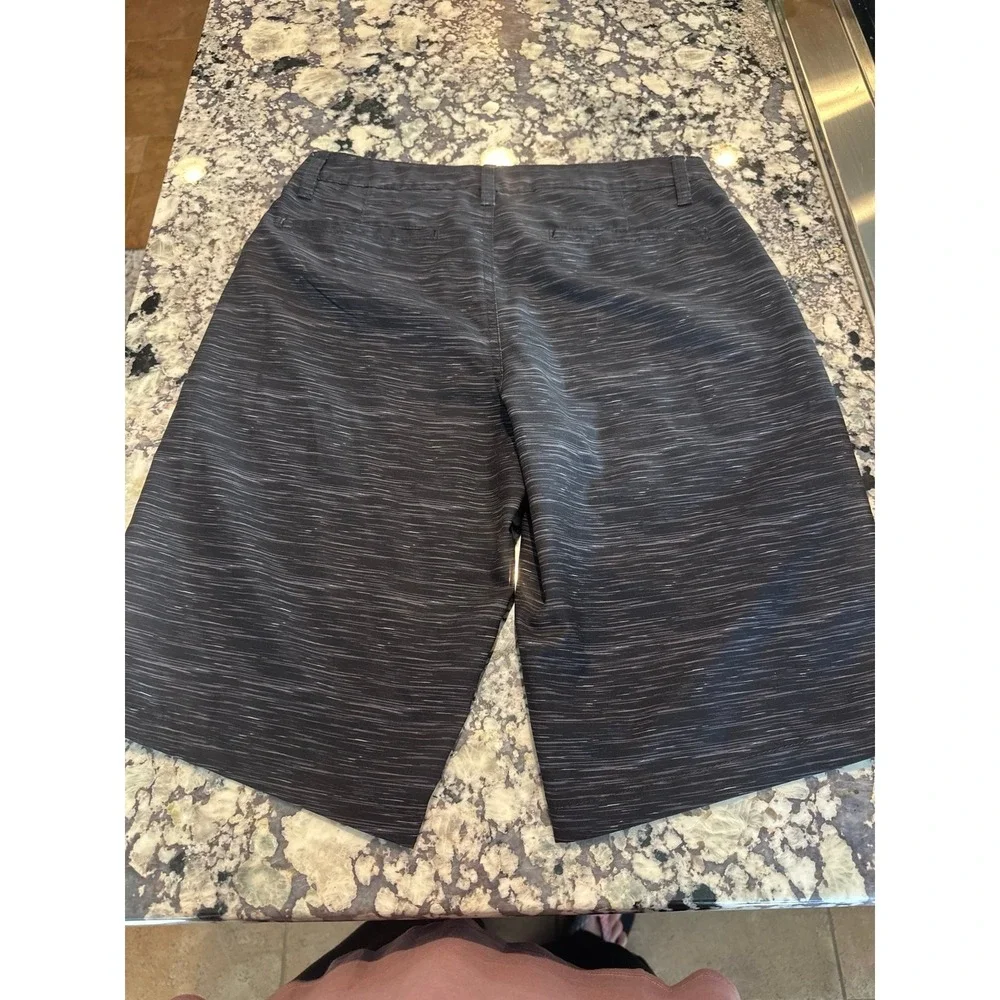 Hurley‎ Hybrid Walk Shorts in a Black Heather, size 28 Mens